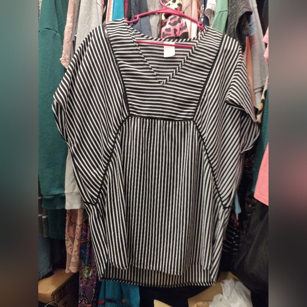 Xhilaration Black and White Striped Tunic